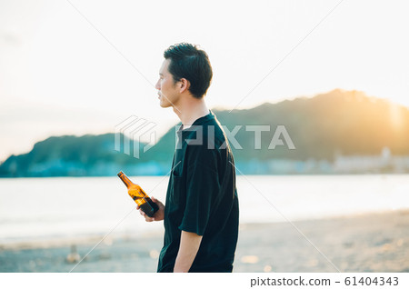 海中的人 61404343