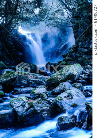 Meoto Falls (Aso) 61406727