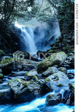 Meoto Falls (Aso) 61406728