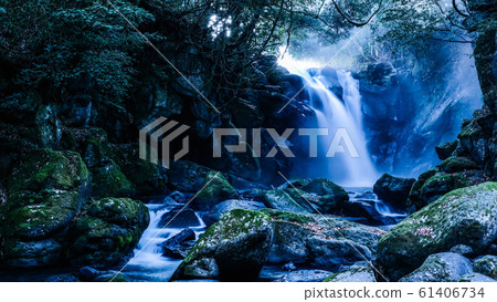 Meoto Falls (Aso) 61406734