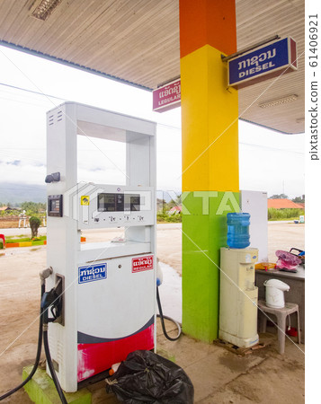 老撾加油站 61406921