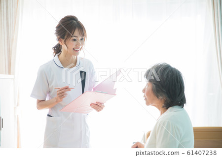 女高管和護士 61407238