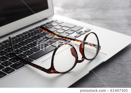 Laptop and work and business 61407305