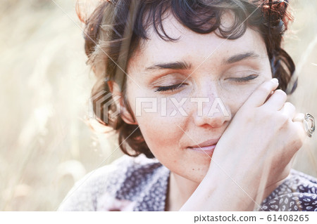 portrait of a happy smiling girl 61408265