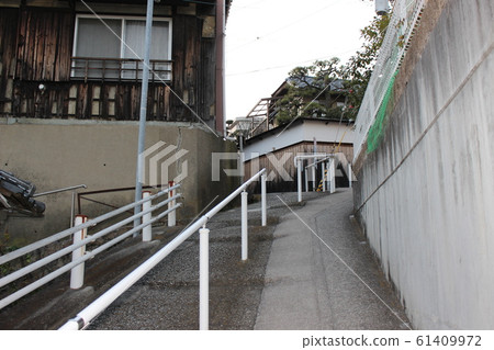 Residential area slope Itami City [Hyogo Prefecture] 61409972