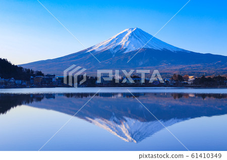 Invert Fuji Kawaguchiko 61410349