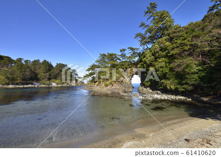 Mt. Shiroyama Park, Myogyodo (Takahama Town, Oi District, Fukui Prefecture) 61410620