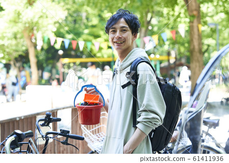 好看的年輕人 61411936