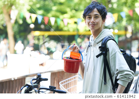 Good-looking young man 61411942