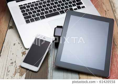 Wearable terminal 61420558