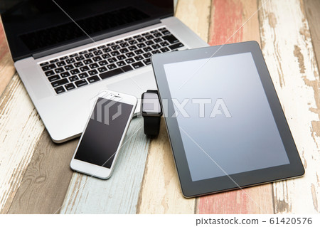 Wearable terminal 61420576