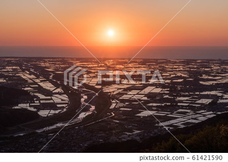 Tetori河的晚上風景 61421590
