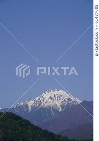 Mount Jonen (Azumino landscape) 61427682