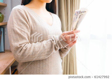 數錢的女人 數錢的女人 61427992