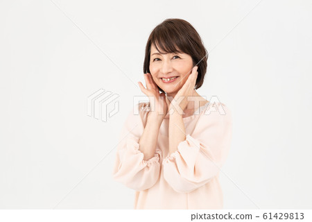 高級女子皮膚護理 高級女子皮膚護理 61429813