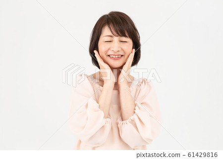 高級女子皮膚護理 高級女子皮膚護理 61429816