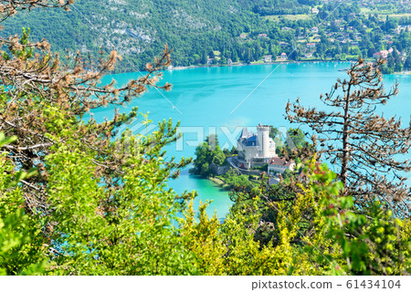 View of the Annecy lake with castle View of the Annecy lake with castle 61434104