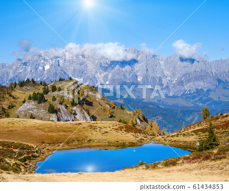 Autumn alpine Kleiner Paarsee or Paarseen Autumn alpine Kleiner Paarsee or Paarseen 61434853