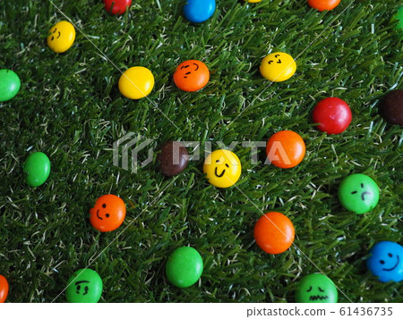 各種表情，情感，友誼，聯繫，多樣性 61436735