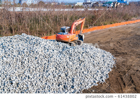 River construction 61438802