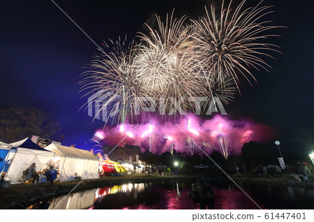 Nihonmatsu Shonen Fireworks 61447401