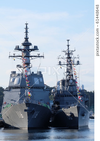 Destroyer Teruzuki and Asayuki seen from Verny Park Destroyer Teruzuki and Asayuki seen from Verny Park 61448648