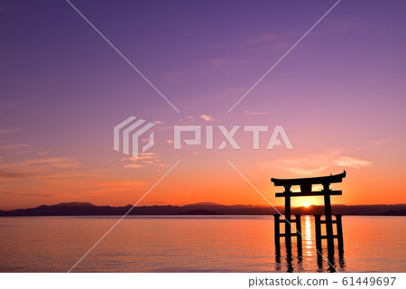 白石神社的朝日 61449697