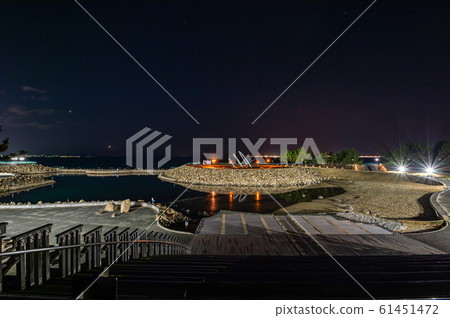 關西機場對面泉佐野的臨空公園的夜景 61451472