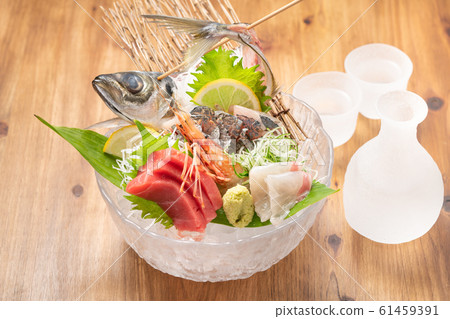 Sashimi platter and sake Sashimi platter and sake 61459391