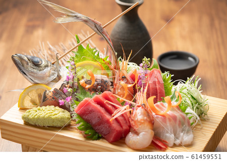 Sashimi platter and sake Sashimi platter and sake 61459551