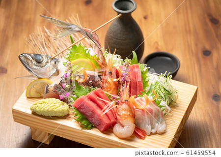 Sashimi platter and sake Sashimi platter and sake 61459554