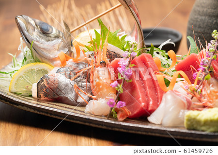 Sashimi platter and sake Sashimi platter and sake 61459726
