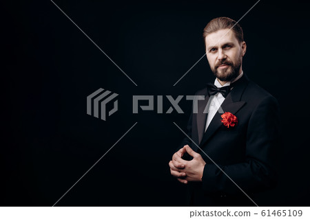 Half-turned Man in a Dinner Suit, Carnation in Buttonhole Half-turned Man in a Dinner Suit, Carnation in Buttonhole 61465109