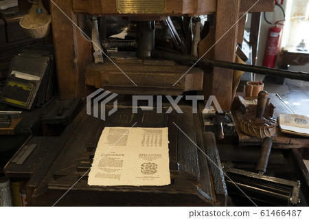 Old ancient print machine hand press 61466487