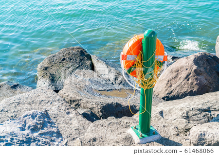 Life preserver 61468066