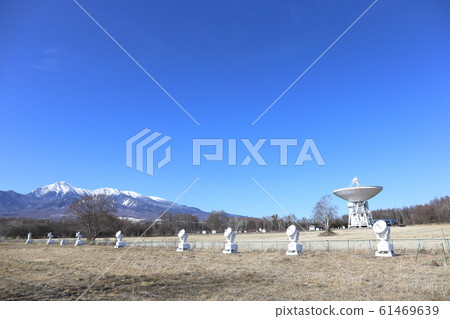 Nobeyama Space Radio Observatory 45m radio telescope and radio heliograph facing zenith Nagano 61469639