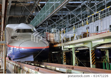 When E4 Series Shinkansen Max 61471226