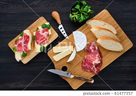 Overhead view of camembert sandwich with bacon Overhead view of camembert sandwich with bacon 61477357