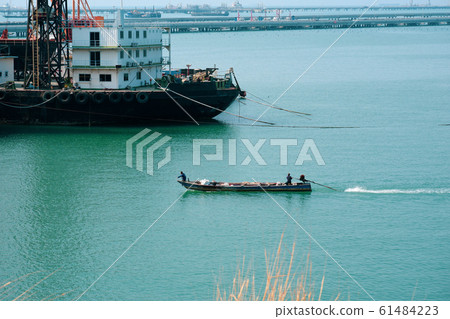 Fishing boats used to fish by villagers. Fishing boats used to fish by villagers. 61484223