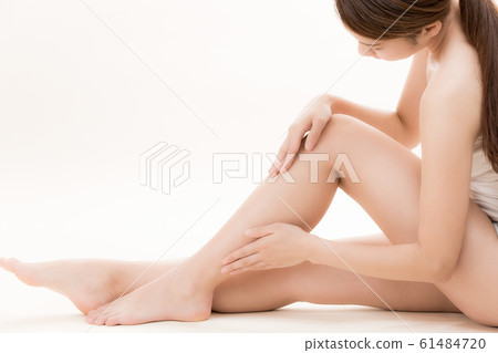 Women who care for legs Women who care for legs 61484720