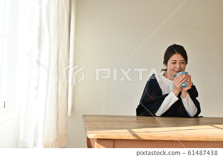 Aria's tea time 61487438