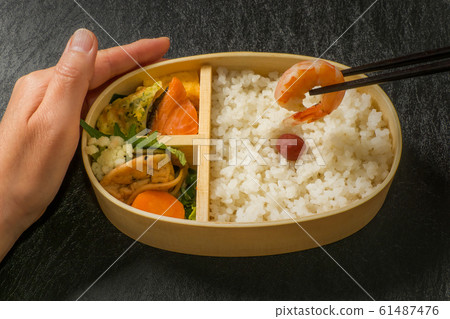 Japanese style famous lunch box (bento) 61487476