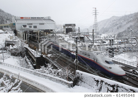 Winter Joetsu Shinkansen Gala Yuzawa Station and E4 series Max 61495848