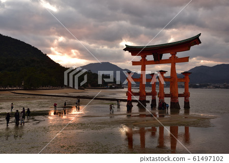 <廣島縣>宮島嚴島神社(淀島神社) <廣島縣>宮島嚴島神社(淀島神社) 61497102