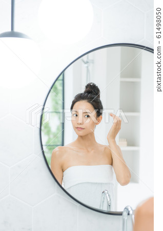 Skin care women (bathroom) 61498050