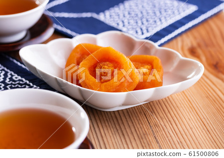 Shonai persimmon Anpan persimmon Dried persimmon Shonai persimmon Anpan persimmon Dried persimmon 61500806