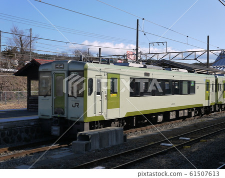 JR Koumi Line Kobuchizawa Station 61507613
