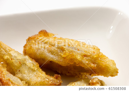 炸河豚(mafugu)。 炸河豚(mafugu)。 61508308