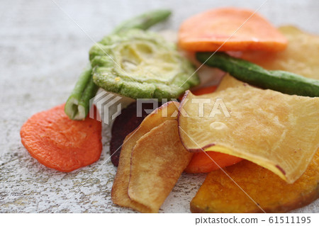 蔬菜和水果片 61511195