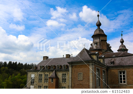 Beautiful castle in BelgiumaveChateau de Modave 61512483